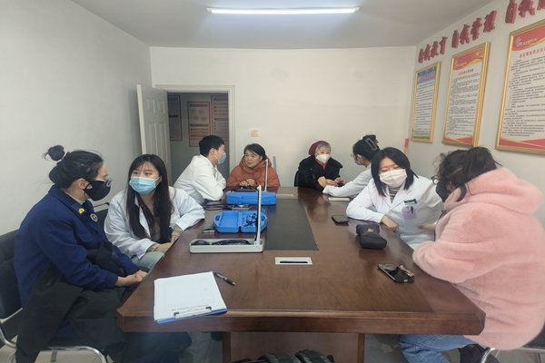 2025年3月5日桂林街道同光路西社区开展“中医进社区</em>，<em class='wa-mark'>推拿护民康”义诊活动 (2).jpg